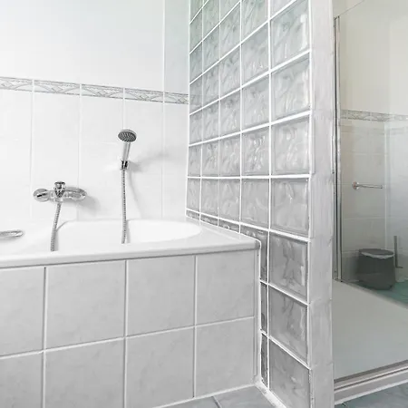 Haus 5 Elemente- Erde Mit Terrasse Und Bio-kamin