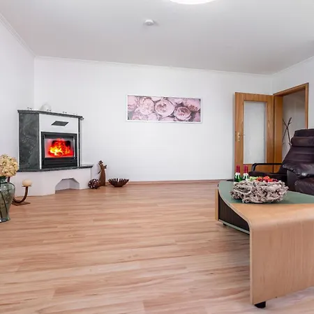 Haus 5 Elemente- Erde Mit Terrasse Und Bio-kamin